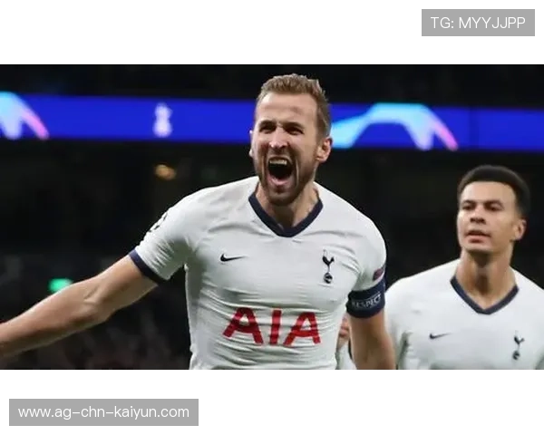 凯恩指挥边线跑位后精确传递，热刺组织更成熟