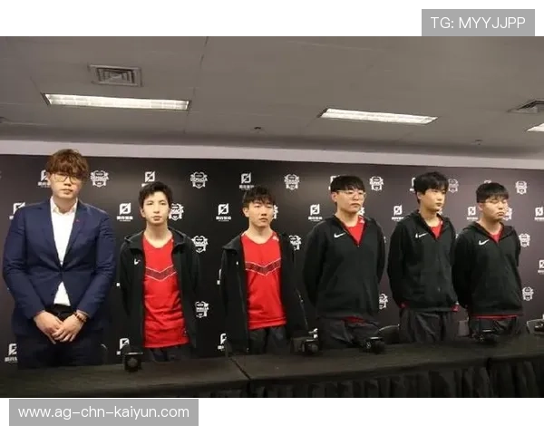 赛后数据分析报告帮助教练调整战术方案见长,教练对他们在最后一场比赛中的表现不满意 赛后数据分析报告帮助教练调整战术方案见长,教练对他们在最后一场比赛中的表现不满意