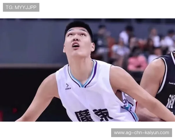 CBA刘传兴篮下卡位训练更扎实，助力球队内线竞争力提升