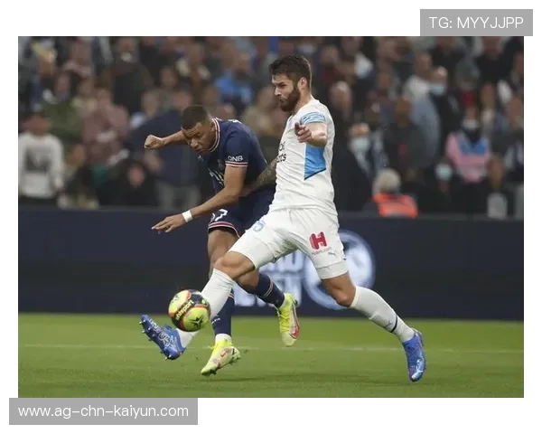 巴黎决策优先破解中场难题，谋求攻守兼备的巅峰表现